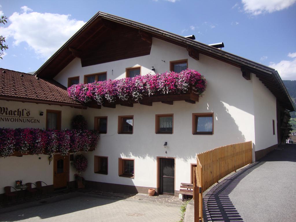 Machls Ferienwohnungen Jerzens Esterno foto